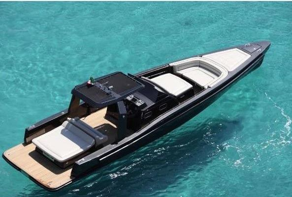 Maori Yacht